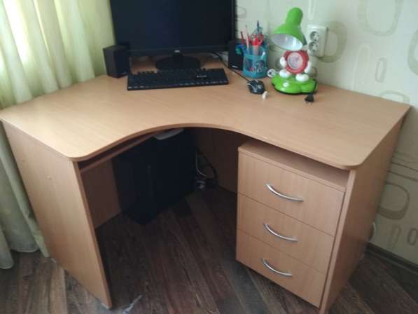 Продам стол компьютерный, угловой в Твери фото 3