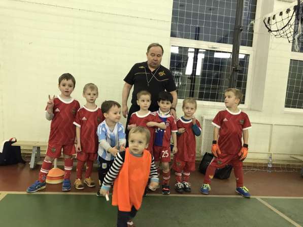 Футбол с 2 лет батут экипировка маленьких футболистов в Одинцово фото 6