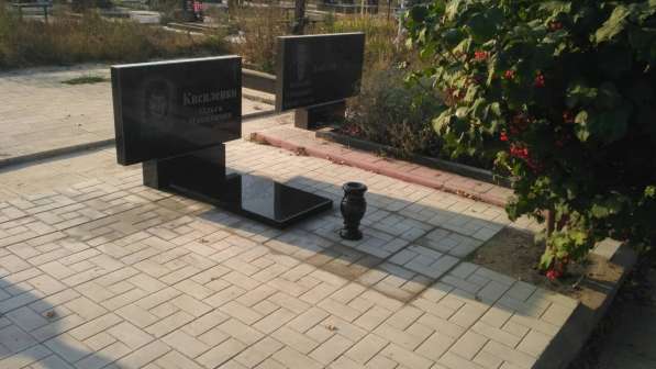 Памятники в фото 10