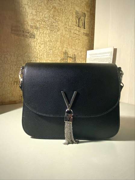 Оригинальная сумка Valentino