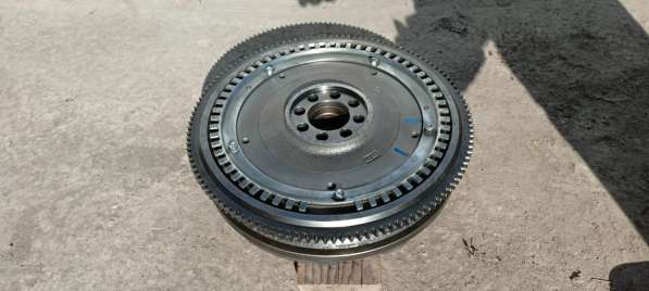 Двухмассовый (демпферный) маховик Isuzu