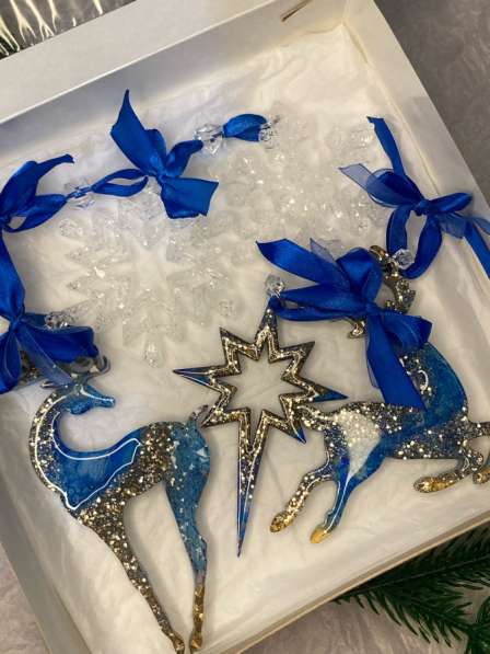 Ёлочные игрушки из эпоксидной смолы в Томске фото 3