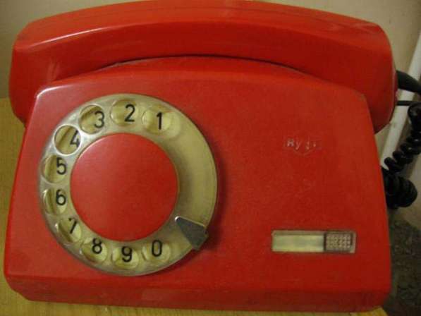 Продам советские стационарные телефоны