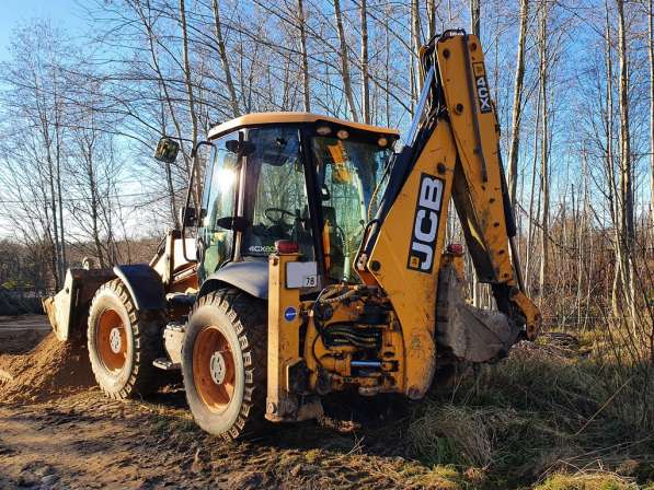 Экскаватор-погрузчик JCB 4CX 2011 года в Санкт-Петербурге фото 5