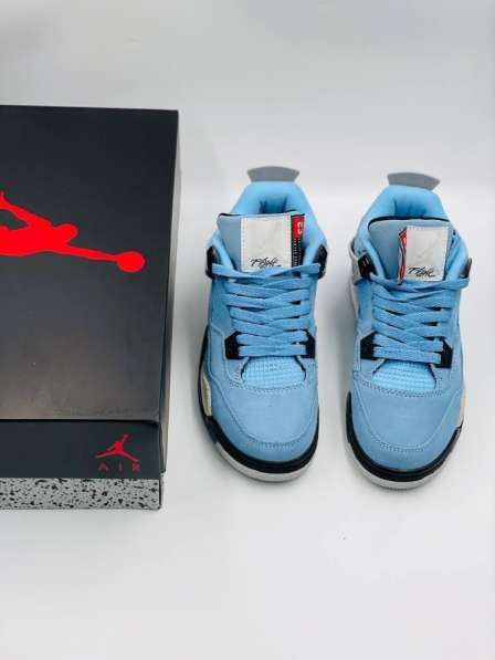 Красовки Nike Air Jordan 4