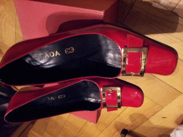 Красные лакированные туфли Эскада ESCADA на 5 см каблуке 37р в Москве фото 6