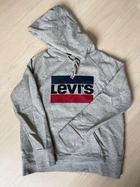 Толстовка Levi’s