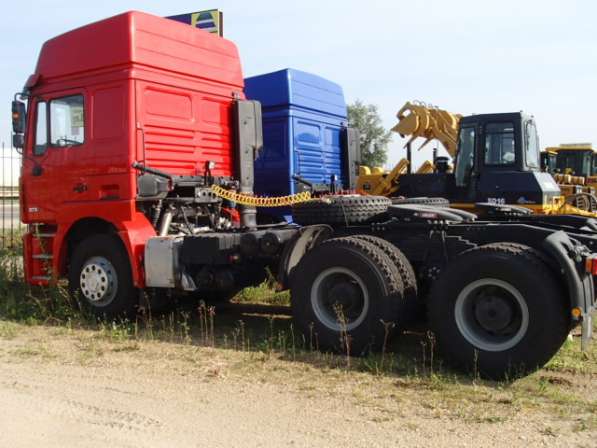 Седельный тягач Shacman 6x4 X3000 в Якутске фото 4