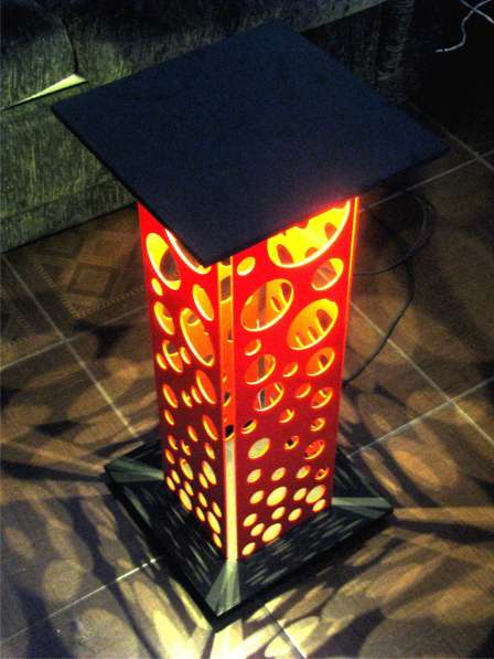Стол - светильник светодиодный в фото 4