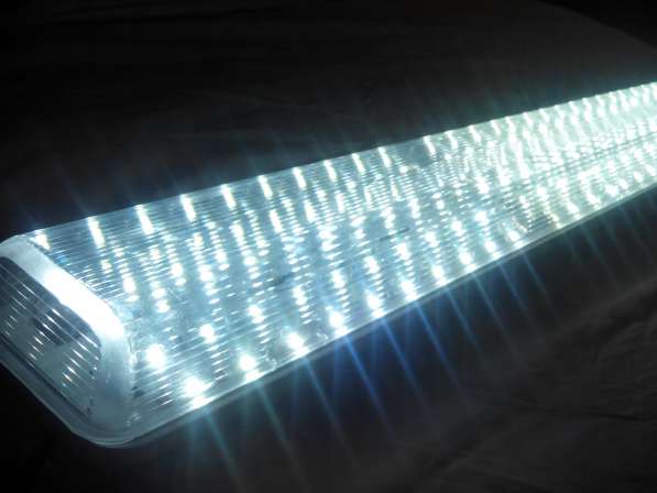 LED лампа 32W магнит