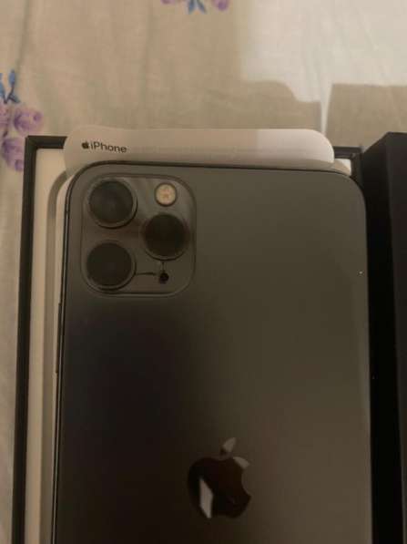 IPhone 11 Pro Max 64 Гб в Москве