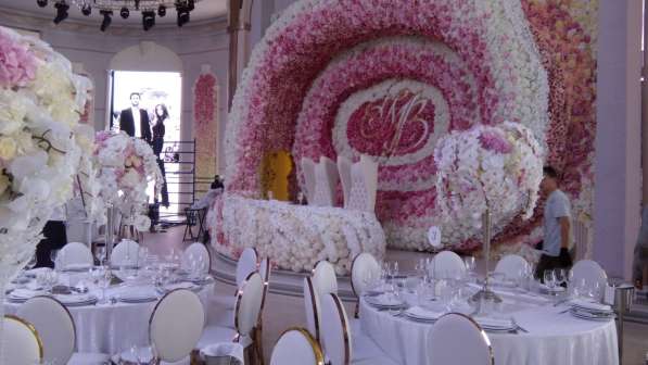 Украшение свадьбы цветами и декором в Москве