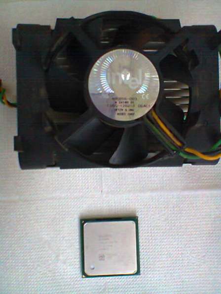 Монитор LG Flatron L1730S в Москве фото 16