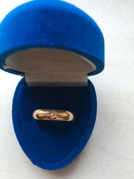 Кольцо, золото, обручальное с бриллиантом, размер 17.0 в фото 3