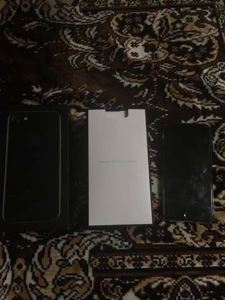 Phone 7 128gb jet black