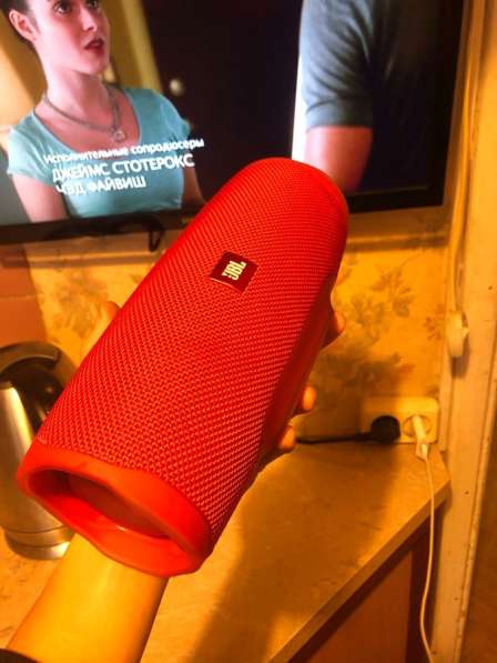 Колонка JBL CHARGE 4