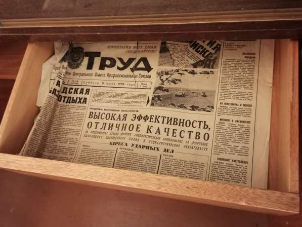 Для ценителей мебели советских времён, продаётся сервант в Новосибирске фото 4