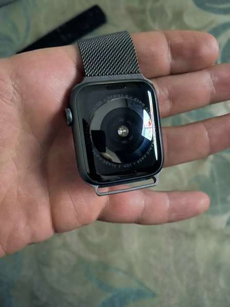 Apple Watch 4, 44mm в 