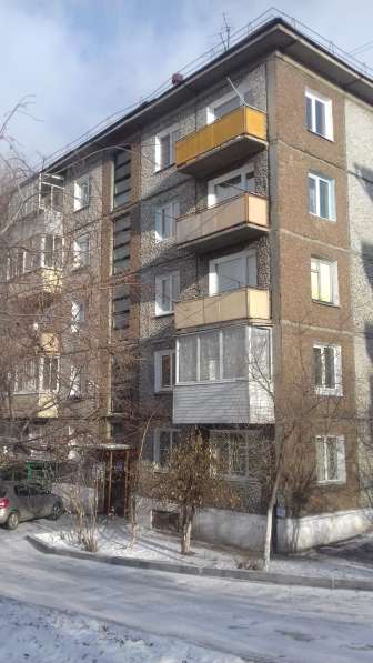 Продам однокомнатную квартиру в 18 квартале в Улан-Удэ
