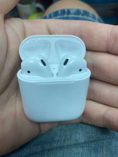 Apple Airpods 2