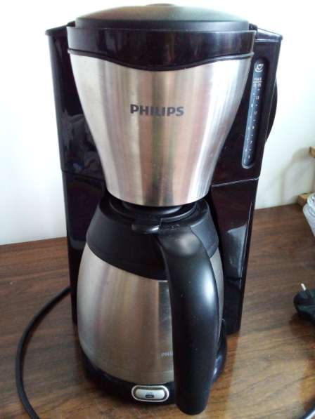 Кофеварка капельного типа Philips кувшин-термос
