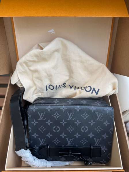 Сумка Louis Vuitton в Москве