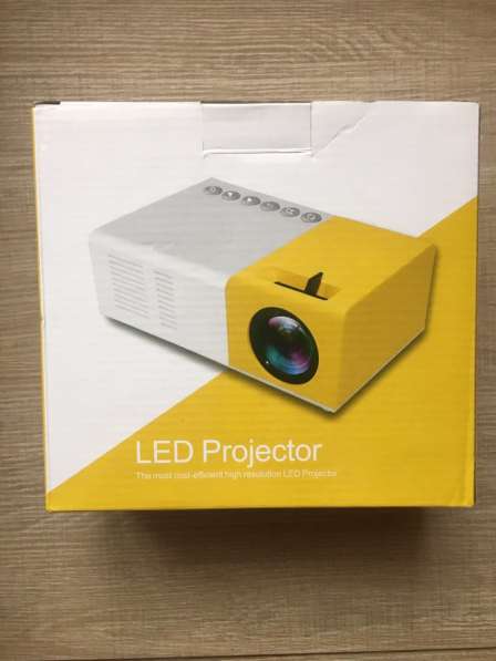 Мини-проектор Led projector YG - 300