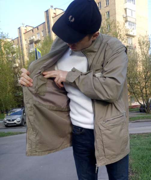 Куртка мужская / безрукавка в Москве фото 9