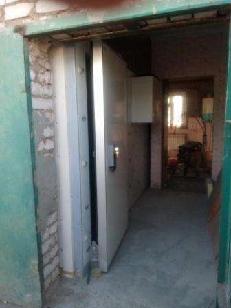 Дверь холодильной камеры склада низкотемпературная в Самаре