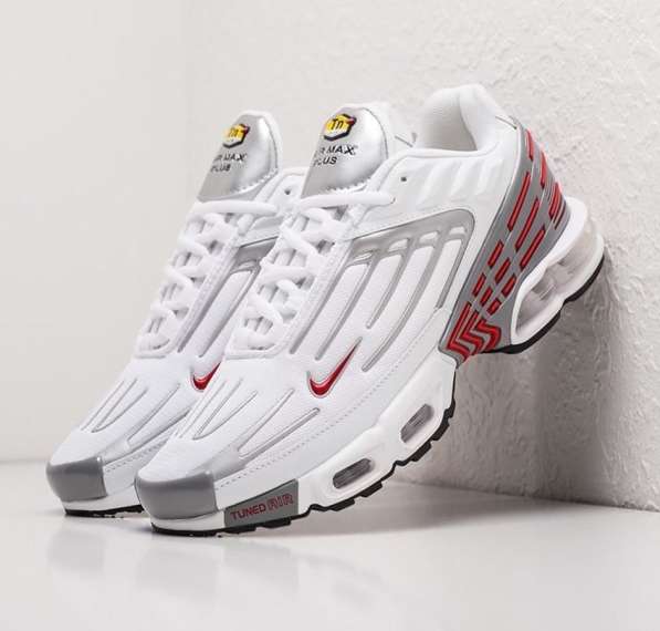 Кроссовки Nike Air Max Plus 3