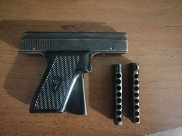 Стартовый пистолет Лобанова