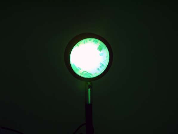 Лампа LED для селфи еффект солнца RGB + пульт (F-20) 23см в фото 9