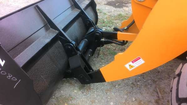 Фронтальный погрузчик Shanlin GR2R(ZL30) в Южно-Сахалинске фото 31