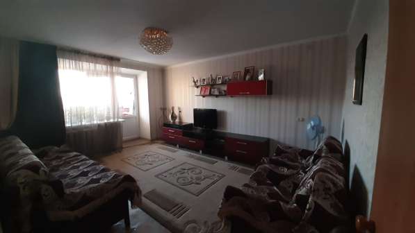 Продается 4-комнатная улучшенная квартира в фото 18