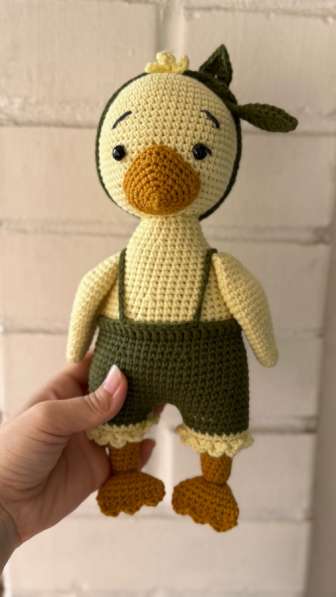 Вязаная игрушка Уточка