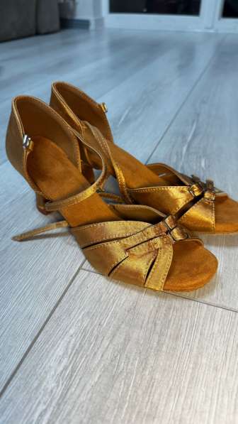 Туфли для бальных танцев