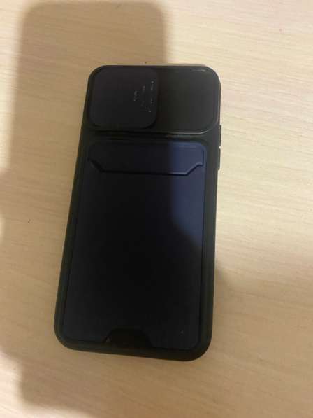 Продам чехол на iPhone 7