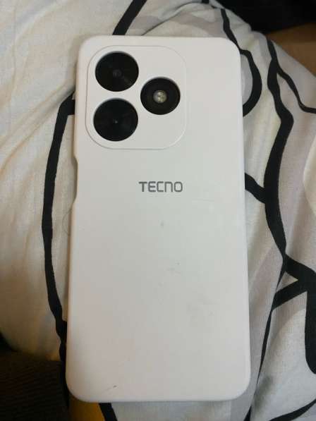 Продам телефон Tecno Spark go 2024 в Дубовке
