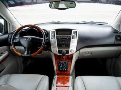 подержанный автомобиль Lexus RX 330, продажав Альметьевске в Альметьевске