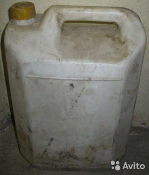 Канистра пластик для бензина масла воды в Сыктывкаре фото 3