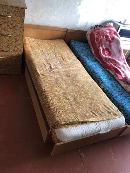 Односпальные кровати в Магадане