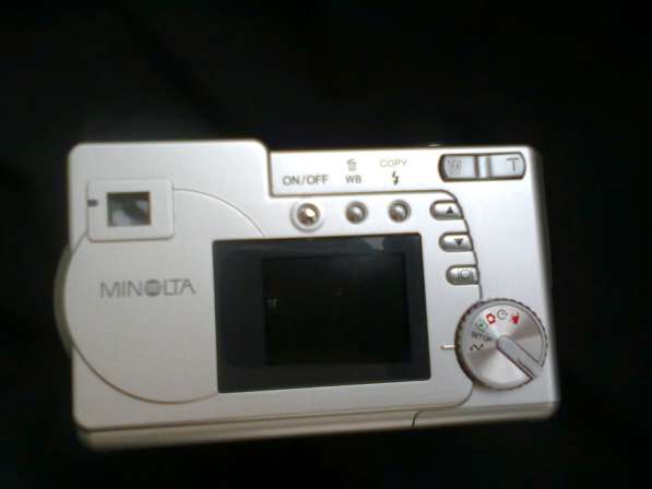 Цифровая фотокамера Konica Minolta dimage E223 в Йошкар-Оле фото 3