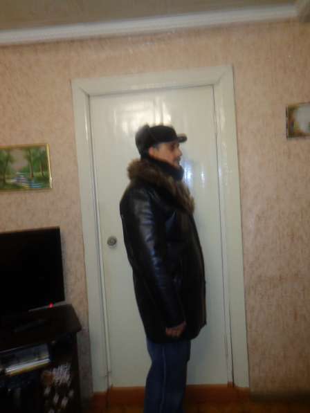 Зимнее мужское кожаное мужского пальто в хорошем недорого в Кирове