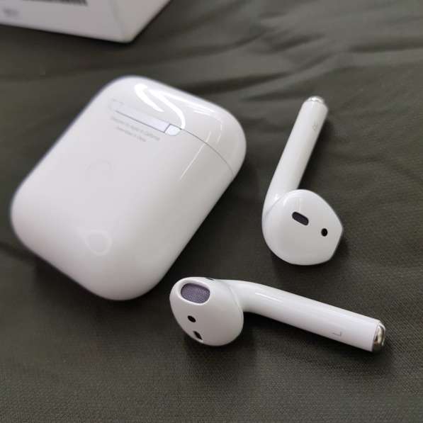 Apple AirPods 2 в Москве фото 3