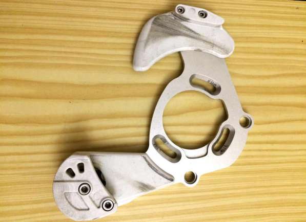 Успокоитель и рокринг E-thirteen