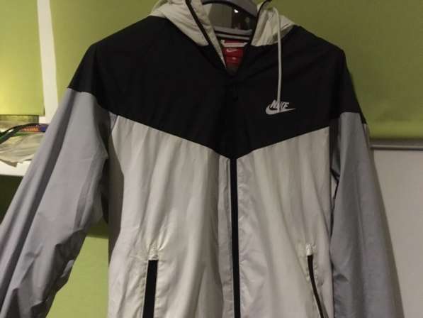 Ветровка NIKE в Москве