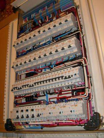 Электромонтаж (Коттеджы, дома, квартиры)