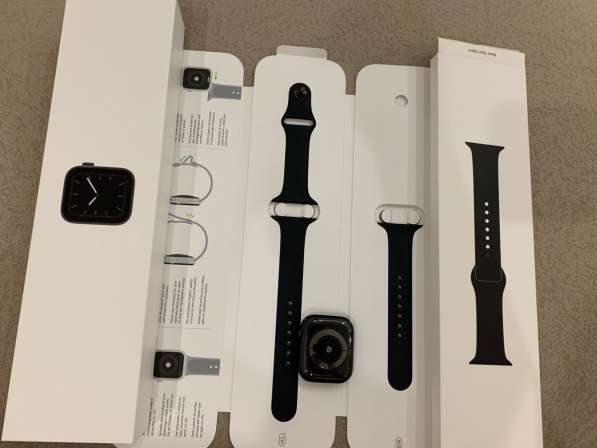 Apple Watch Series 5 44mm Space Grey в Москве фото 4