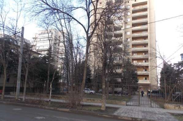 Продам многомнатную квартиру в Краснодар.Жилая площадь 120 кв.м.Этаж 1.Дом кирпичный.
