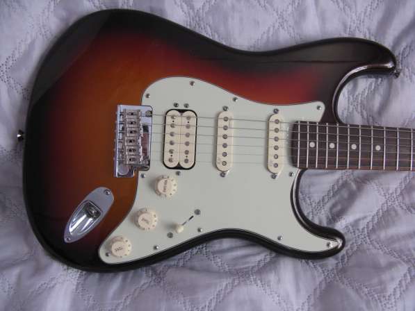 Новый Fender American Deluxe Strat Plus HSS в Орехово-Зуево фото 12